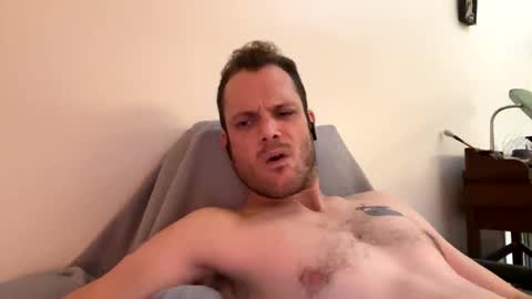 Snapshot of reed_thomas chatting on November 2025 05:55:01 AM Reed Thomas online show from November 2025 05:55:01 AM