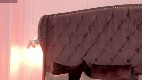 Regina  online show from March 2026 10:13:02 PM