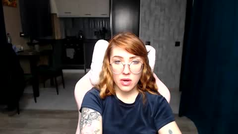 Regina online show from November 2025 04:18:02 AM