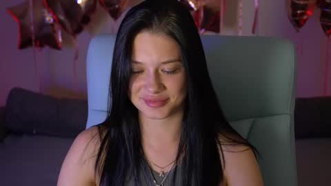 Snapshot of reginawine chatting on September 2025 04:40:01 PM ReginaWine online show from September 2025 04:40:01 PM