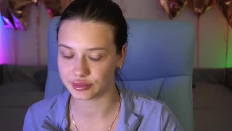 Snapshot of reginawine chatting on October 2025 07:09:02 PM ReginaWine online show from October 2025 07:09:02 PM