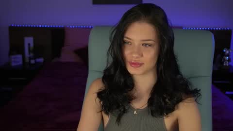 Snapshot of reginawine chatting on November 2025 07:16:01 PM ReginaWine online show from November 2025 07:16:01 PM