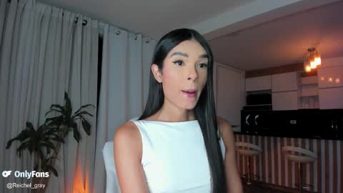 Snapshot of reichel_gray chatting on October 2025 05:40:01 AM REICHEL online show from October 2025 05:40:01 AM