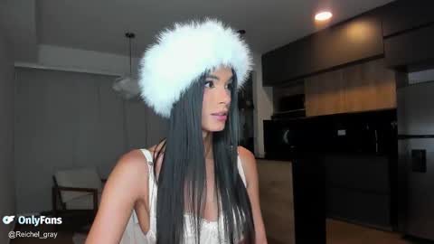 Snapshot of reichel_gray chatting on November 2025 02:24:02 AM REICHEL online show from November 2025 02:24:02 AM