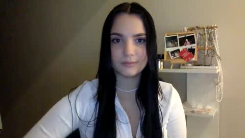 Snapshot of reilbelll chatting on October 2025 11:47:01 PM Bell online show from October 2025 11:47:01 PM