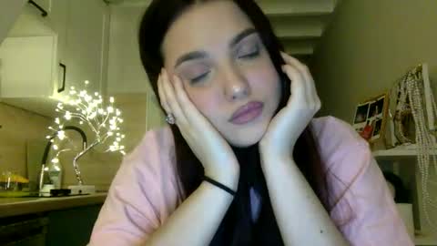 Snapshot of reilbelll chatting on November 2025 09:59:01 PM Bell online show from November 2025 09:59:01 PM