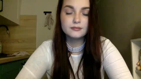 Snapshot of reilbelll chatting on November 2025 08:13:02 PM Bell online show from November 2025 08:13:02 PM