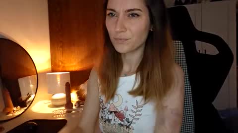 Snapshot of reileyfoxx chatting on June 2026 08:49:02 AM Reiley online show from June 2026 08:49:02 AM