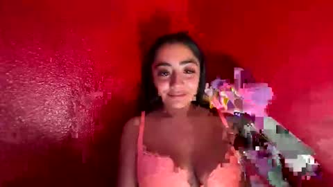 reinaassss online show from April 2026 12:40:02 PM