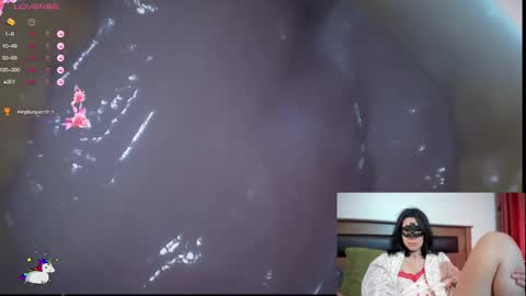 Snapshot of reinacatchile chatting on September 2025 01:44:01 AM Reinacatchile online show from September 2025 01:44:01 AM