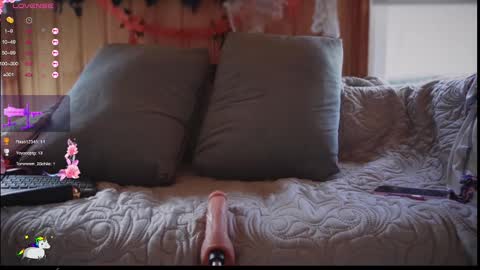 Snapshot of reinacatchile chatting on October 2025 07:03:01 PM Reinacatchile online show from October 2025 07:03:01 PM