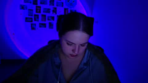 Reina online show from February 2026 06:44:01 AM