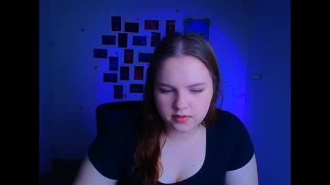 Reina online show from April 2026 06:02:02 AM