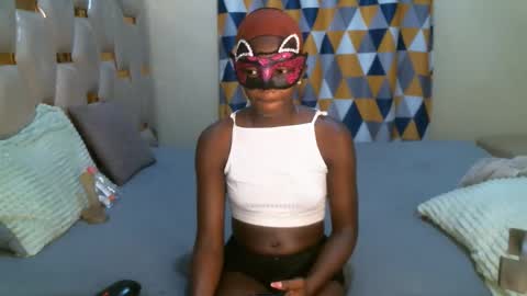 remmyqueen online show from April 2026 05:29:01 AM