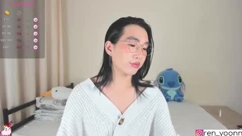 Snapshot of ren_yoonn chatting on September 2025 12:11:01 AM Ren online show from September 2025 12:11:01 AM