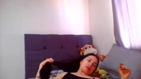 Snapshot of renata_hot1 chatting on June 2026 07:49:01 PM renata_hot1 online show from June 2026 07:49:01 PM