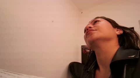 renataj online show from September 2025 01:35:01 PM