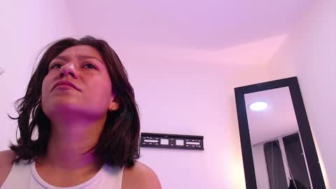 renataj online show from November 2025 09:34:01 AM