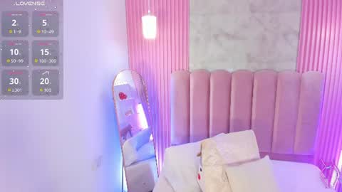 RenataPeach online show from August 2026 12:14:02 PM