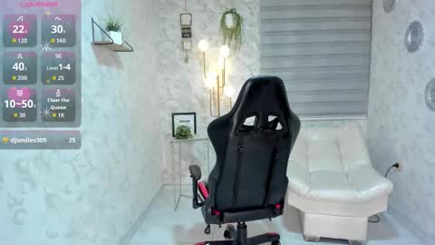 Renata Reyes online show from November 2025 02:57:02 AM