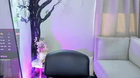 Snapshot of renataruiz_rr chatting on September 2025 11:57:01 AM online show from September 2025 11:57:01 AM