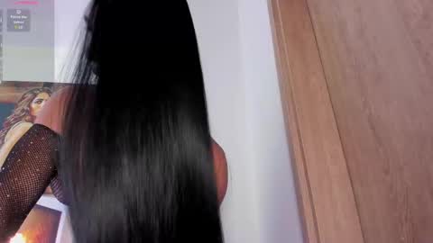 Renata. online show from November 2025 01:34:02 PM