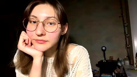 Snapshot of renayreisdorf chatting on February 2026 06:44:01 PM Mia online show from February 2026 06:44:01 PM