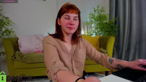 Snapshot of rene_shine chatting on November 2025 03:22:01 PM rene_shine online show from November 2025 03:22:01 PM