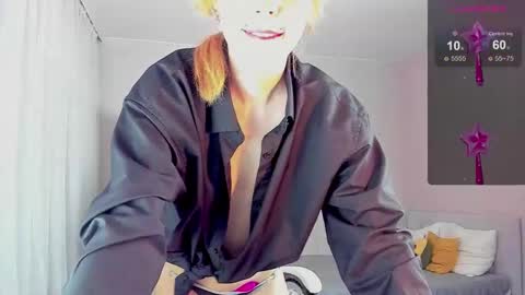 Snapshot of rene_yolker chatting on November 2025 11:21:02 AM Rene online show from November 2025 11:21:02 AM