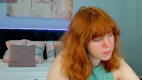 reneefoxy_ online show from June 2026 01:06:01 AM