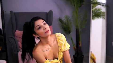 Rena online show from November 2025 04:45:02 AM