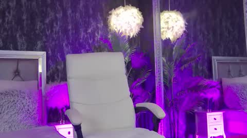 renesmesweet online show from March 2026 06:40:02 AM