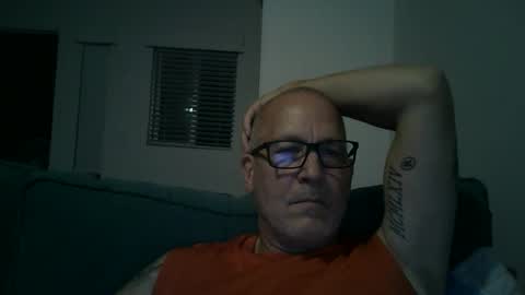 Snapshot of renewaz chatting on May 2026 03:00:01 AM Renewaz online show from May 2026 03:00:01 AM