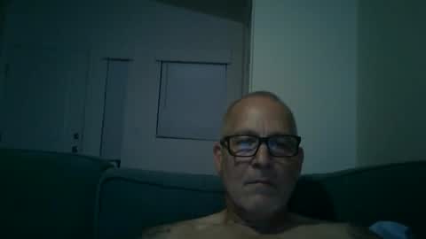 Snapshot of renewaz chatting on May 2026 05:01:02 AM Renewaz online show from May 2026 05:01:02 AM