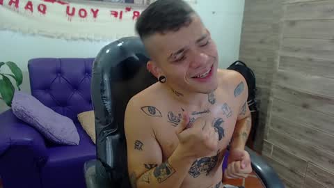 R E N E  online show from December 2024 04:14:02 AM