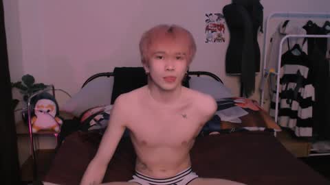 rennuts online show from April 2026 07:14:01 PM