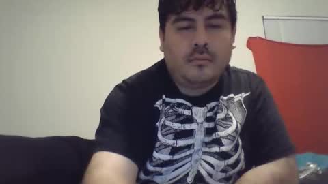 Snapshot of renz187 chatting on December 2025 04:54:01 AM Renz online show from December 2025 04:54:01 AM