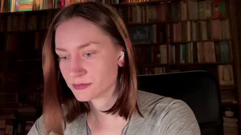 Rie online show from April 2026 06:09:01 PM