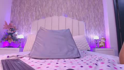 REVEN online show from December 2025 03:24:02 AM