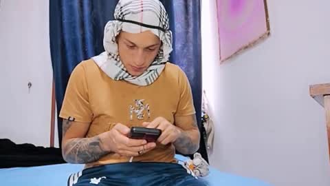 Snapshot of rey_masterhot chatting on November 2025 07:34:01 PM reymasterhot online show from November 2025 07:34:01 PM