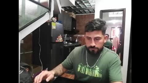 Snapshot of reyalad_mariana chatting on February 2025 03:27:01 PM REYALAD online show from February 2025 03:27:01 PM