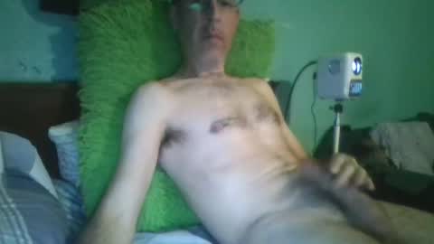 reyes_albert2006 online show from November 2025 12:22:02 PM