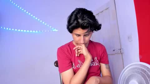 Snapshot of reylatino24 chatting on February 2026 01:16:02 AM reylatino24 online show from February 2026 01:16:02 AM