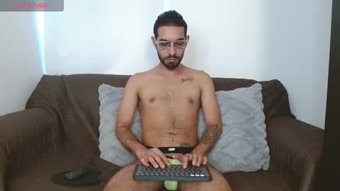 REY PABLO Independent online show from November 2025 10:10:02 PM