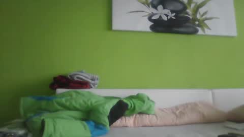 Snapshot of rezik34cz chatting on January 2025 01:32:01 PM rezik34cz online show from January 2025 01:32:01 PM