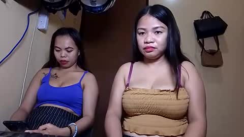 Rhea Ann online show from December 2025 05:03:01 AM