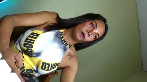 Snapshot of rhianasollway69 chatting on November 2025 05:28:02 AM rhianasollway69 online show from November 2025 05:28:02 AM