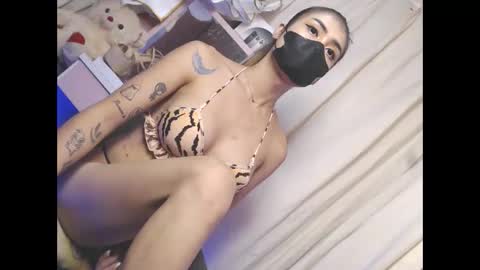 Snapshot of rhiann0 chatting on November 2025 08:57:01 AM rhiann0 online show from November 2025 08:57:01 AM
