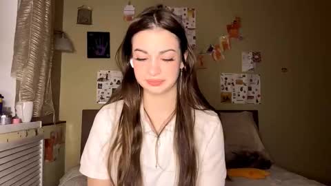 Snapshot of rhiannonmuccigrosso chatting on December 2025 03:06:01 PM Anna online show from December 2025 03:06:01 PM