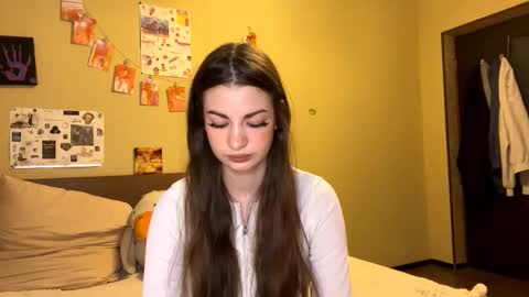 Snapshot of rhiannonmuccigrosso chatting on December 2025 01:39:02 PM Anna online show from December 2025 01:39:02 PM